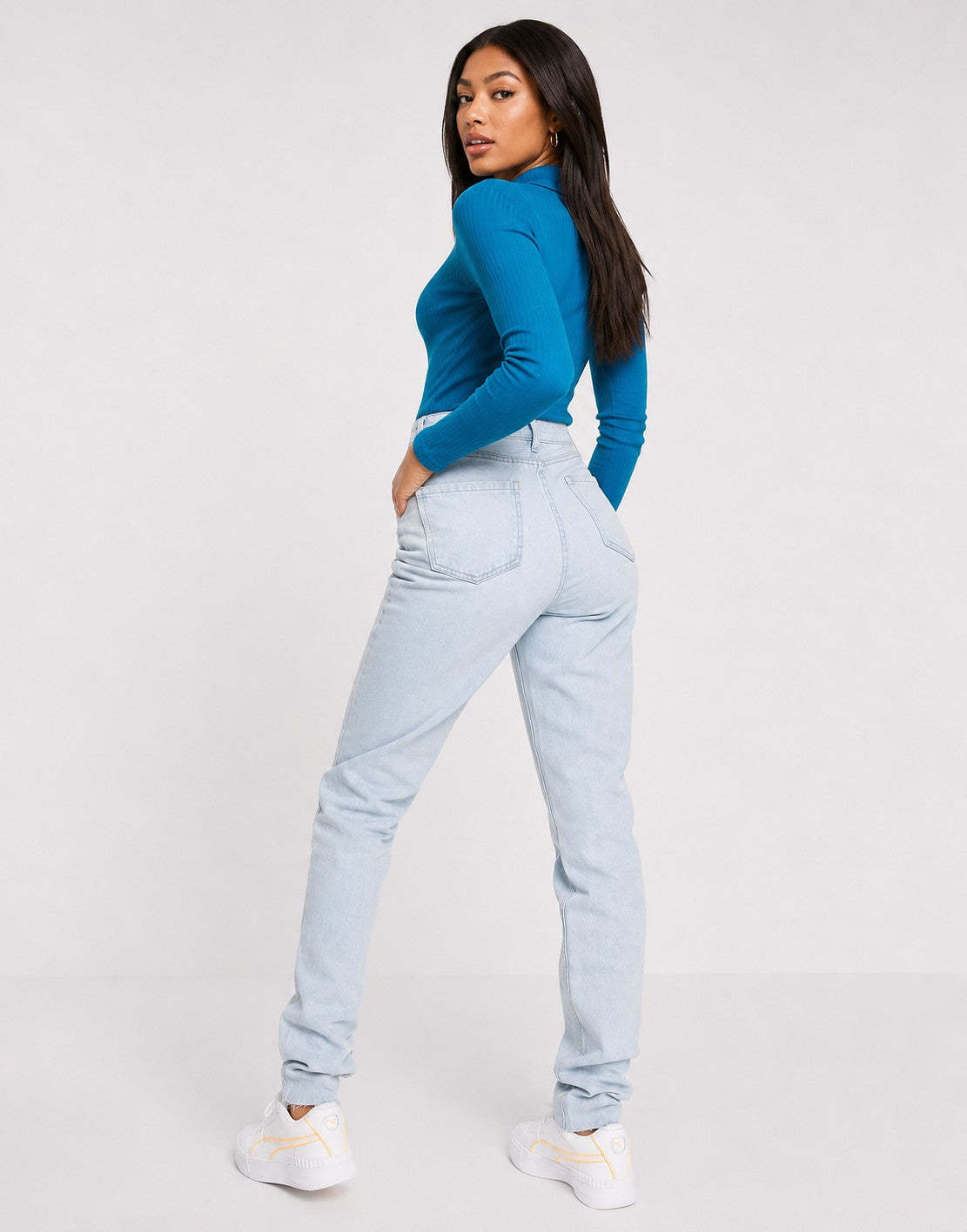 Missguided Tall Womens Riot High Waist Mom Jean in Lightwash Blue