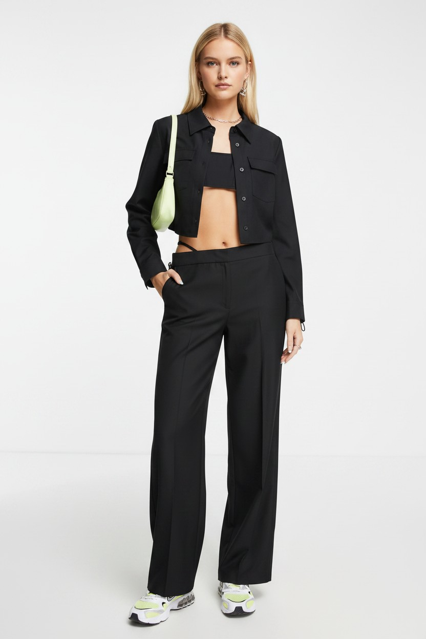 Collusion Womens Low Rise Tailored Wide Leg Trouser In Navy