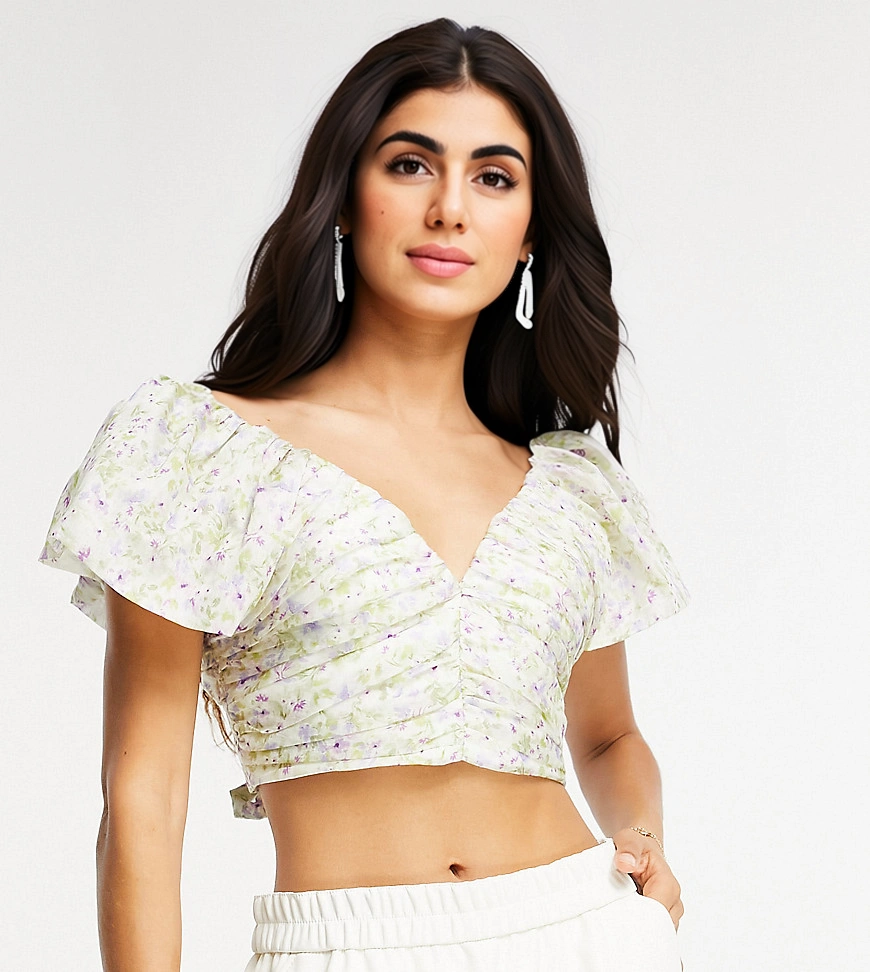 Womens Forever New Petite Open Back Bubble Sleeve Tie Top Co-Ord in Lilac Dreamcatcher Print