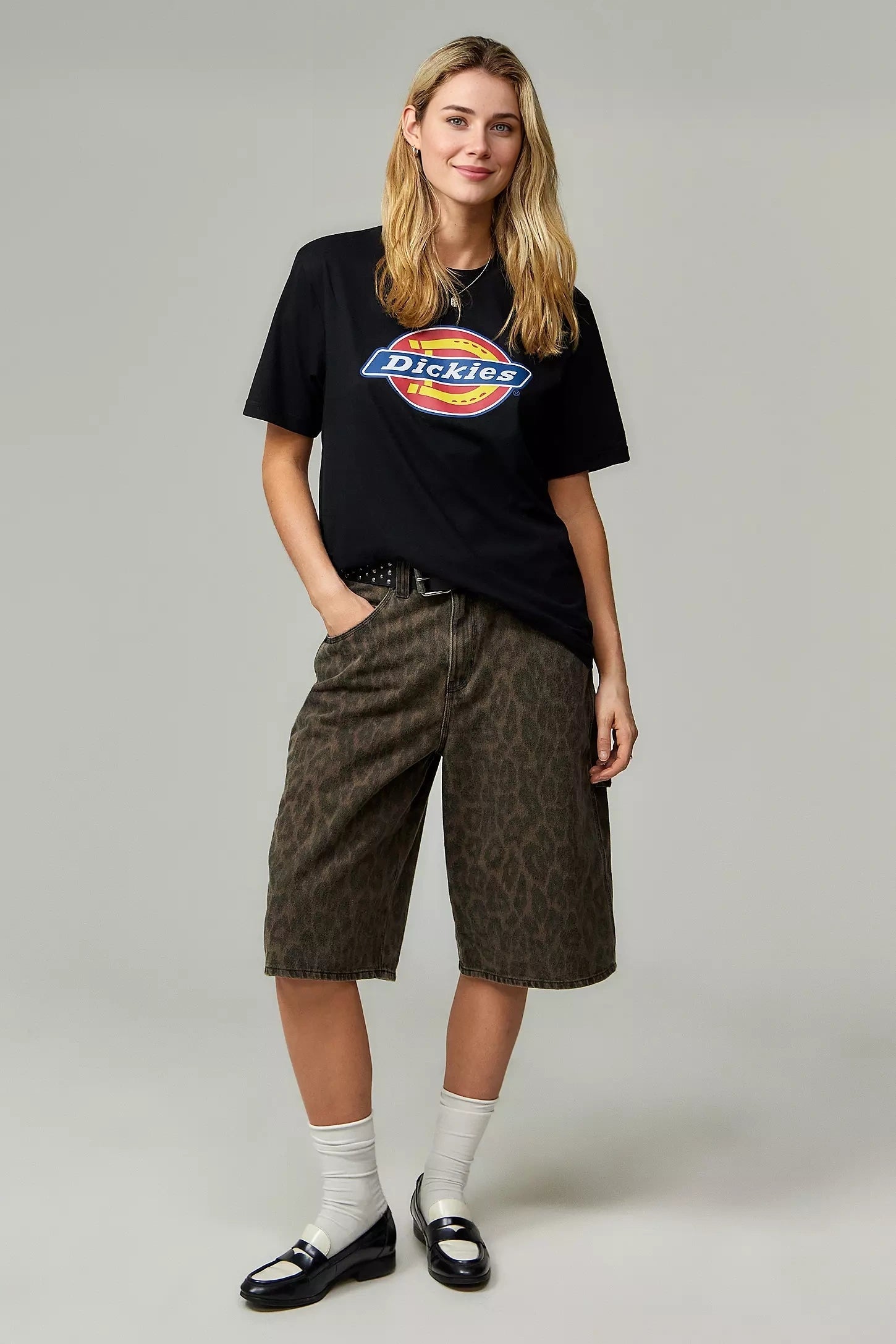 Dickies Womens Icon Logo T-Shirt in Black