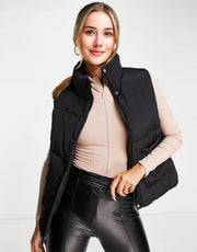 Womens I Saw It First Sleeveless Padded Gillet in Black