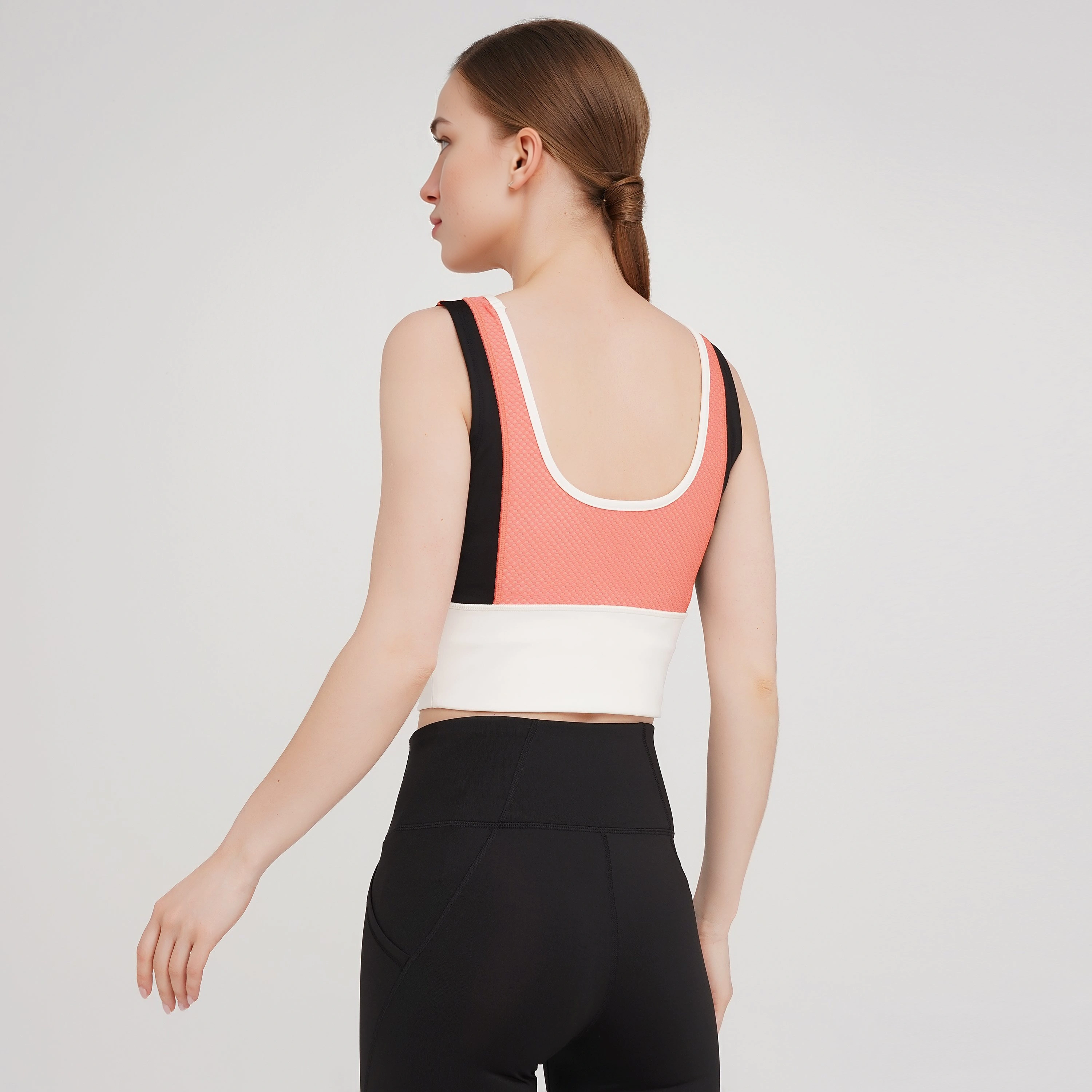Puma Womens Train Fitted Cropped Tank Top In Peach