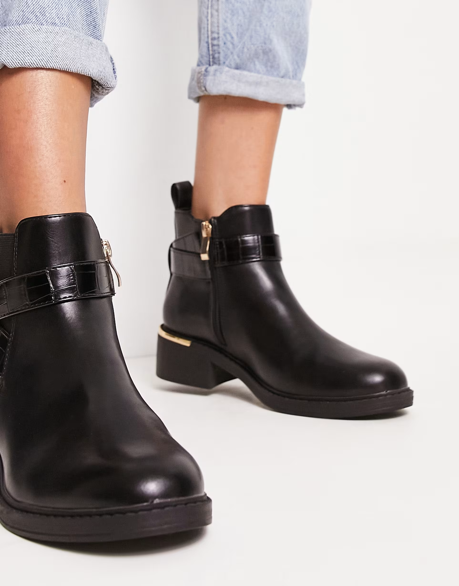Womens New Look Wide Fit Flat Boot With Buckle Detail In Black