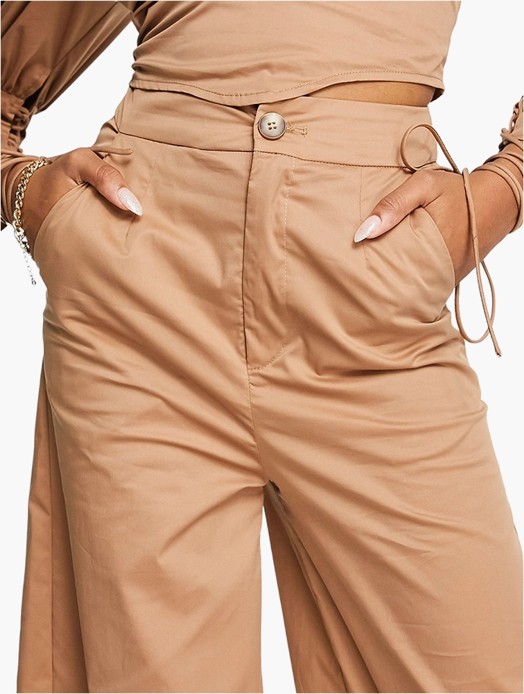 Amy Lynn Womens Super Wide Leg Trouser in Camel