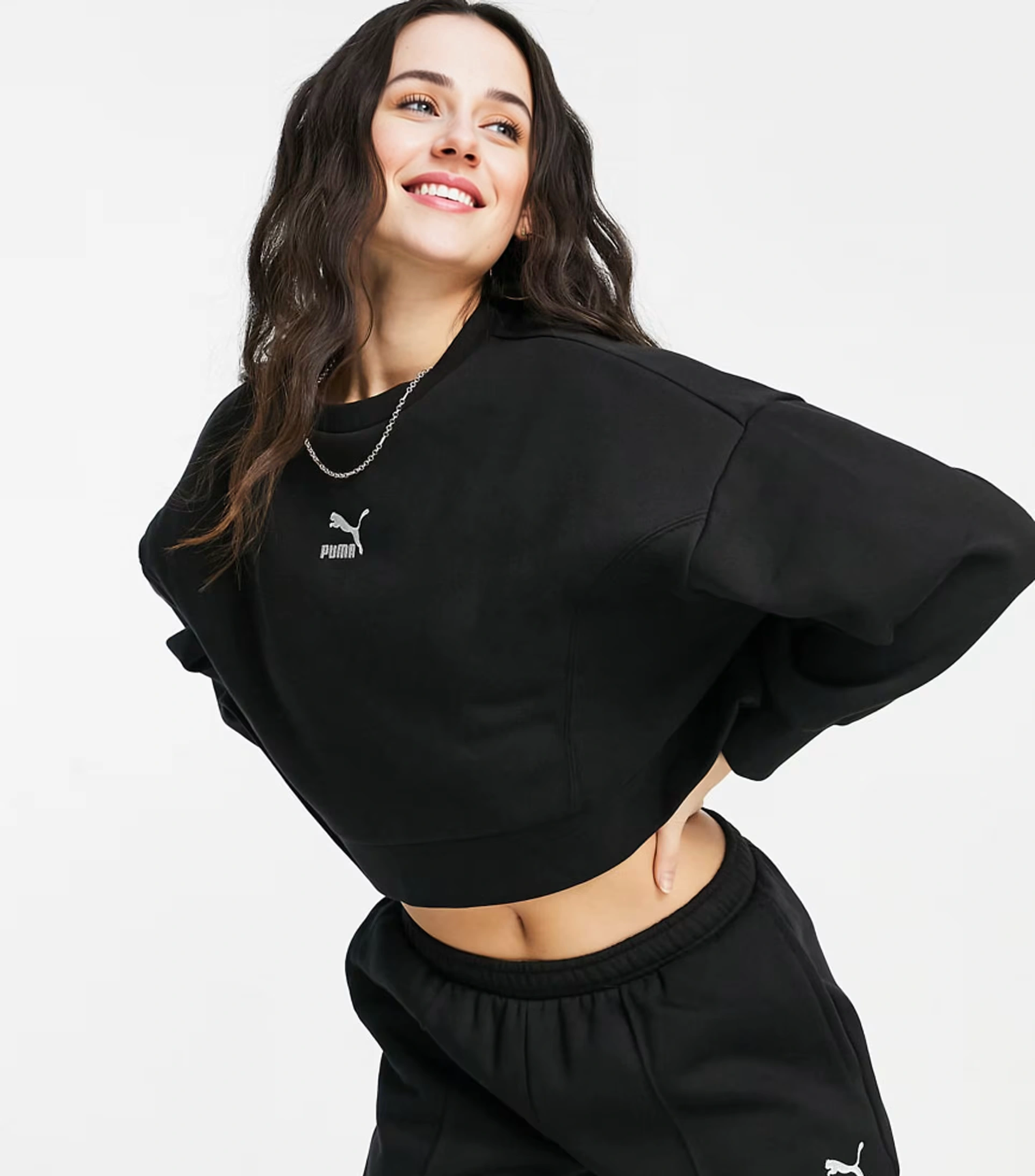 Womens Puma Oversized Boxy Sweatshirt in Black