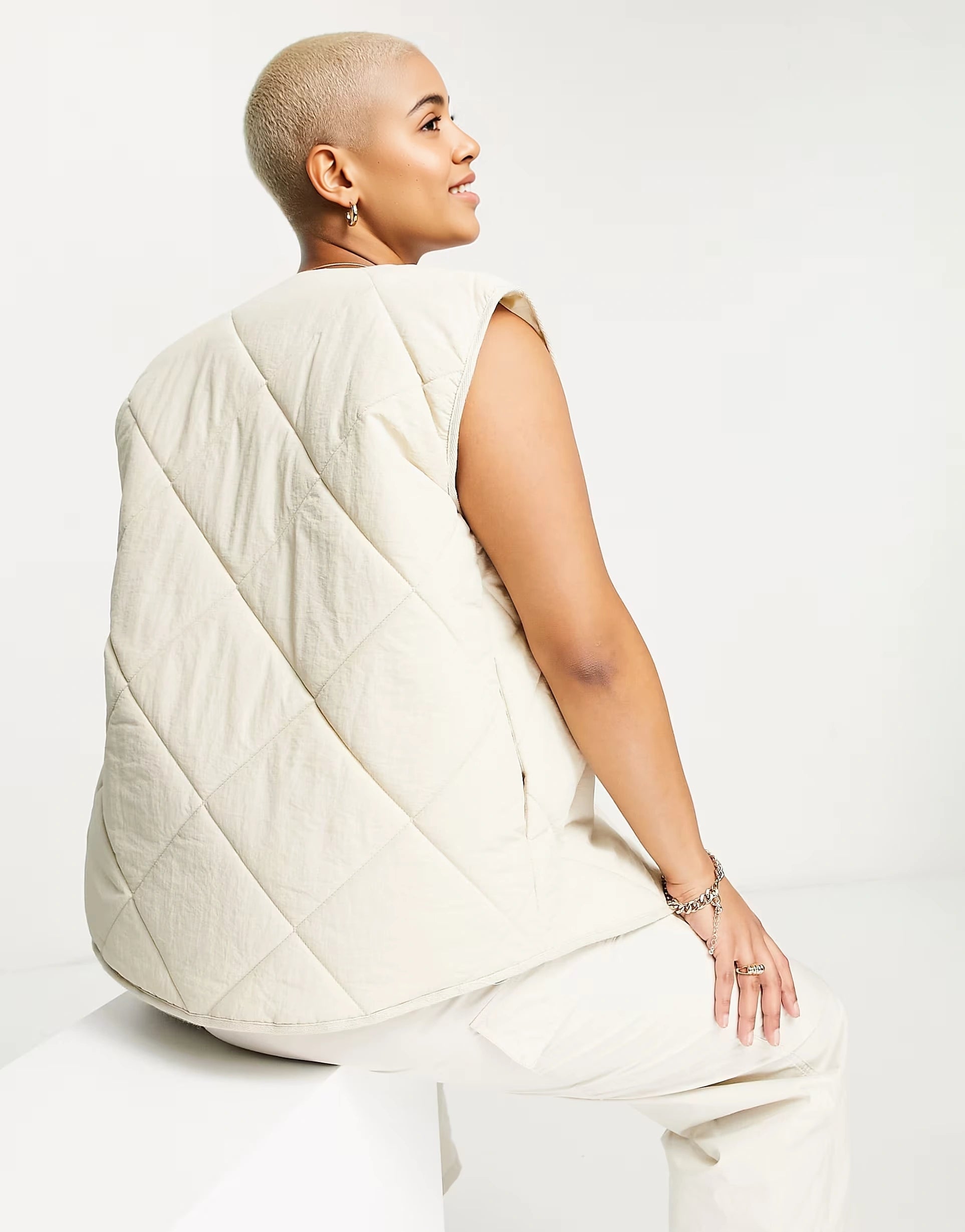 Womens Brave Soul Plus Nutland Quilted Diamond Gilet in Cream