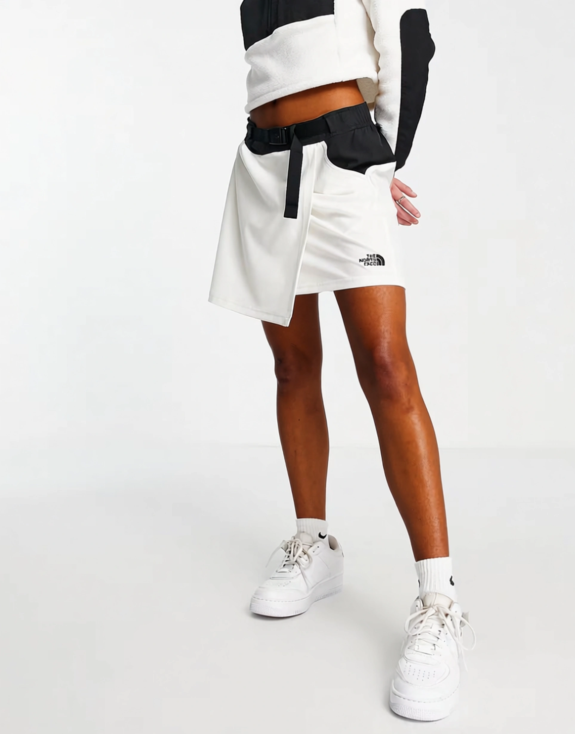 Womens The North Face Trend Woven Skirt In White
