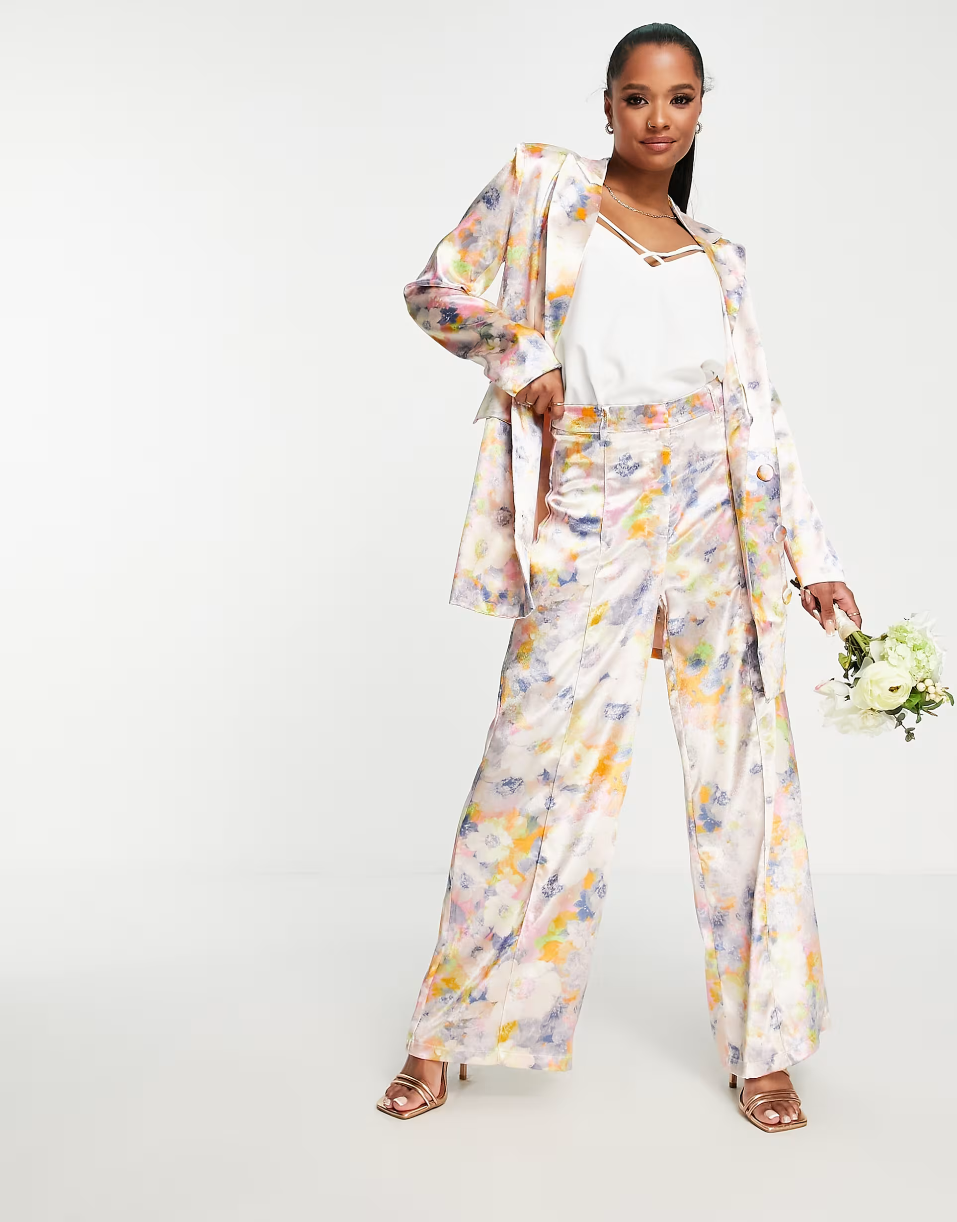 Liquorish Petite Womens Satin Tailored Trouser In Soft Pastel Floral