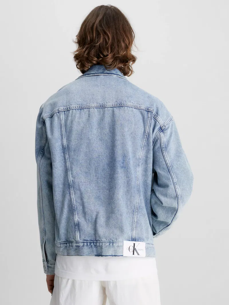 Calvin Klein Jeans Regular 90S Fit Denim Jacket in Light Wash