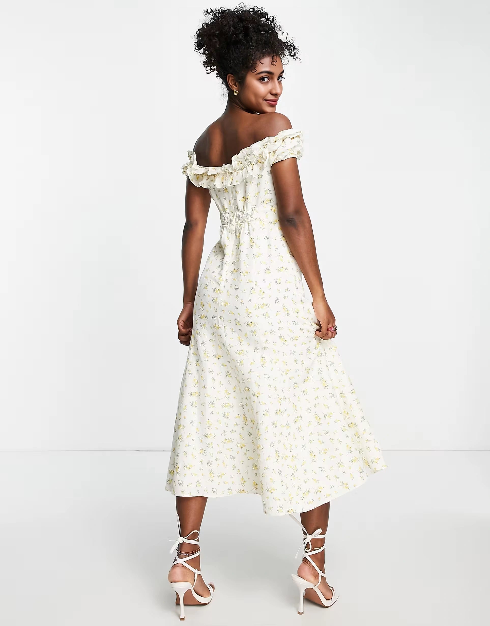 Forever New Womens Bardot Frill Midi Dress in Lemon Ditsy Floral