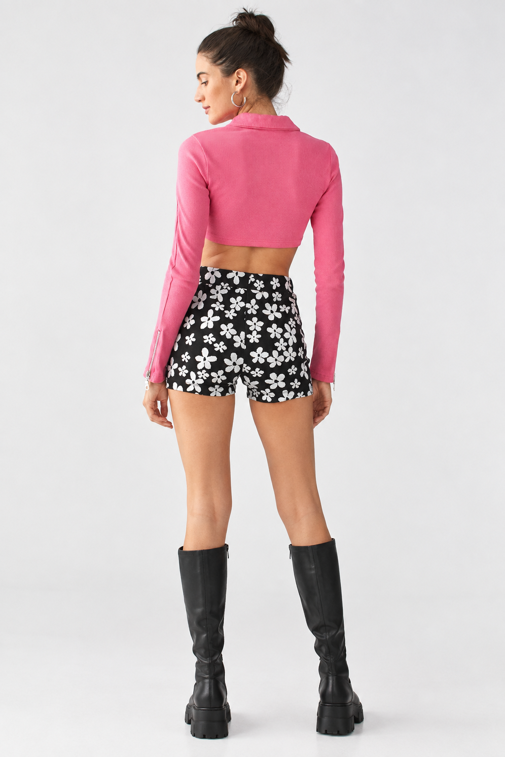The Ragged Priest Womens Zip Front Collar Detail Crop Top In Pink