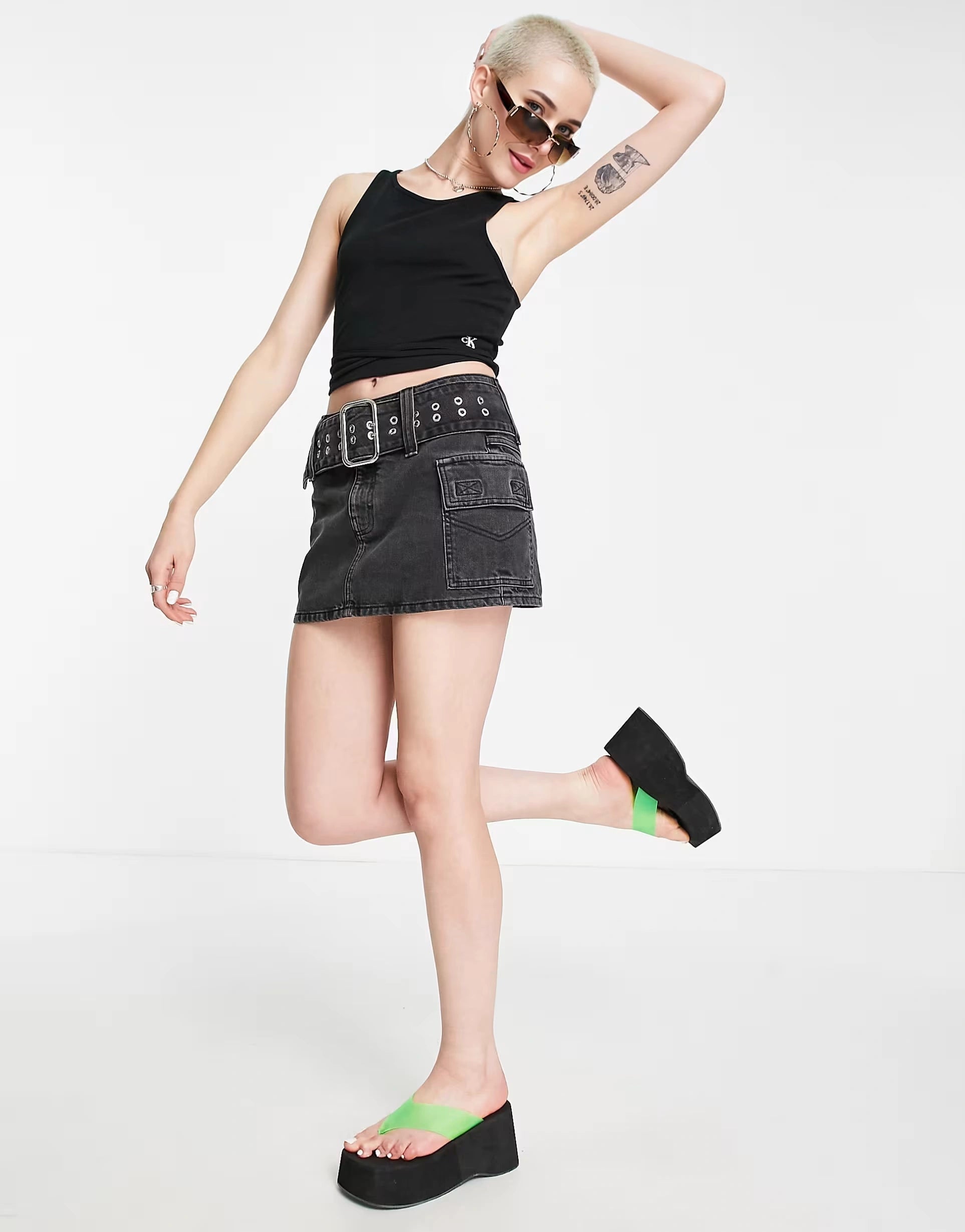 Calvin Klein Jeans Womens Waist Strap Tank Top In Black