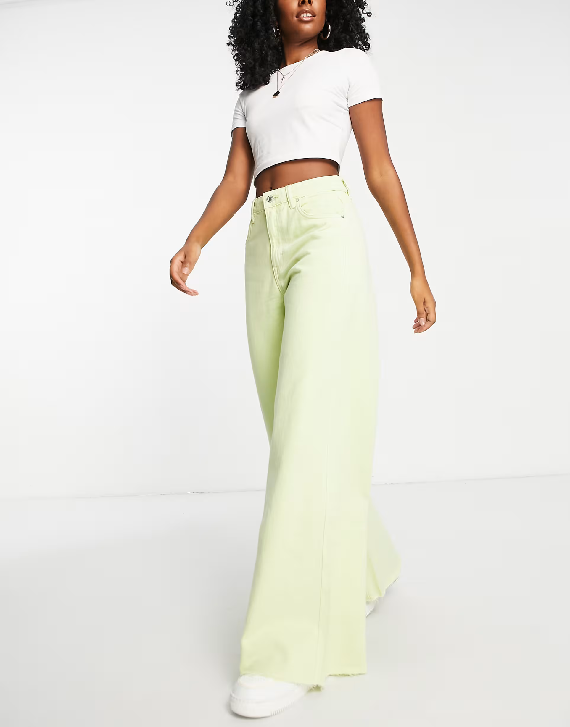 Womens Bershka Wide Leg Dad Jeans in Soft Green