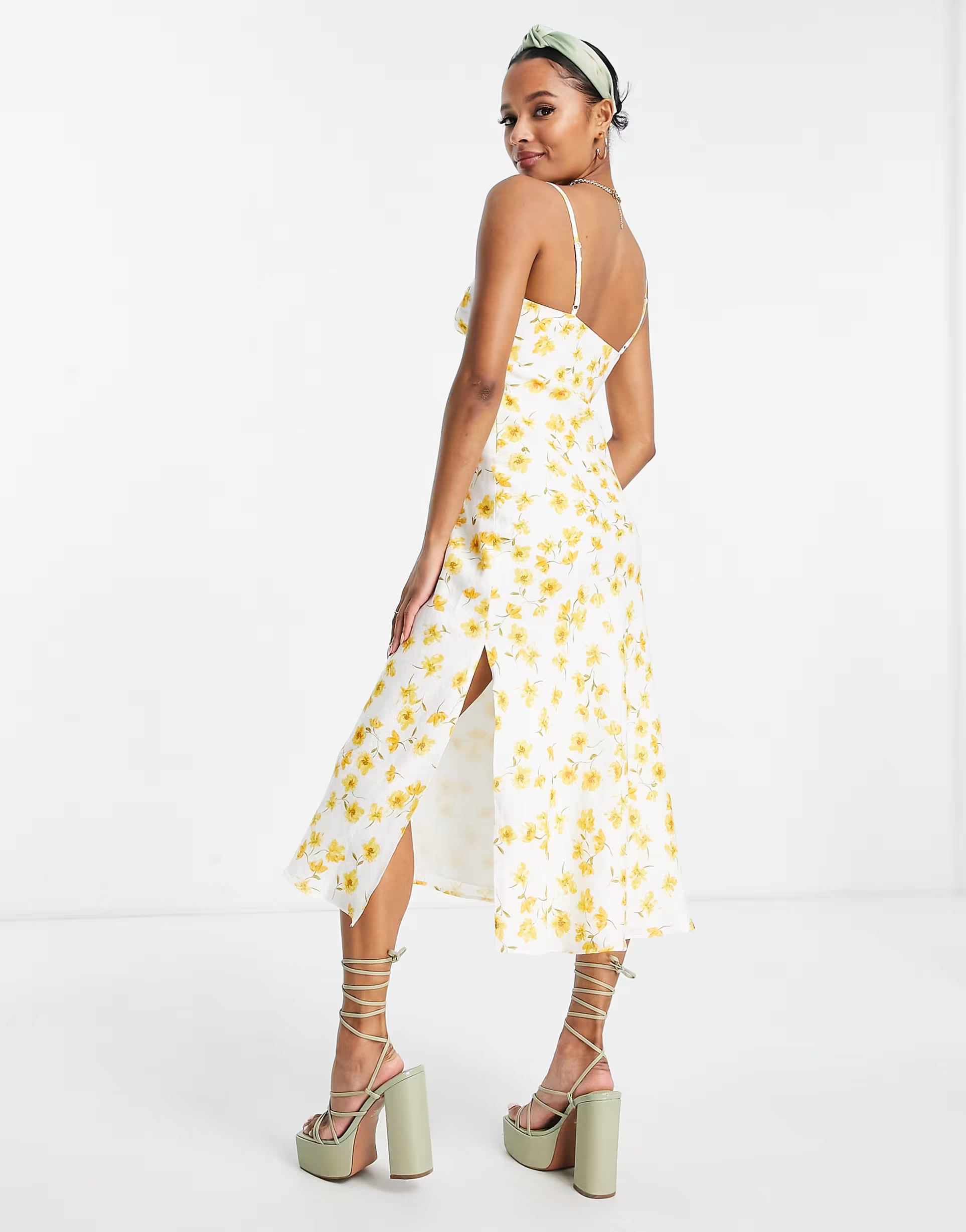 Forever New Petite Womens Cut-Out Midi Dress in Ivory Buttercup Floral
