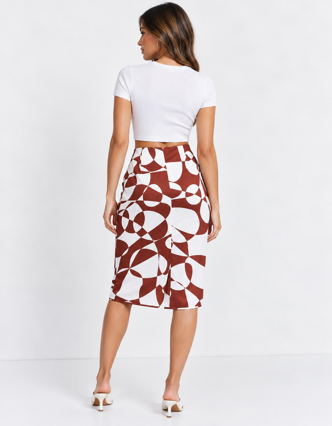 Urban Revivo Womens Ruched Detail Midi Skirt in Brown Checkerboard Print