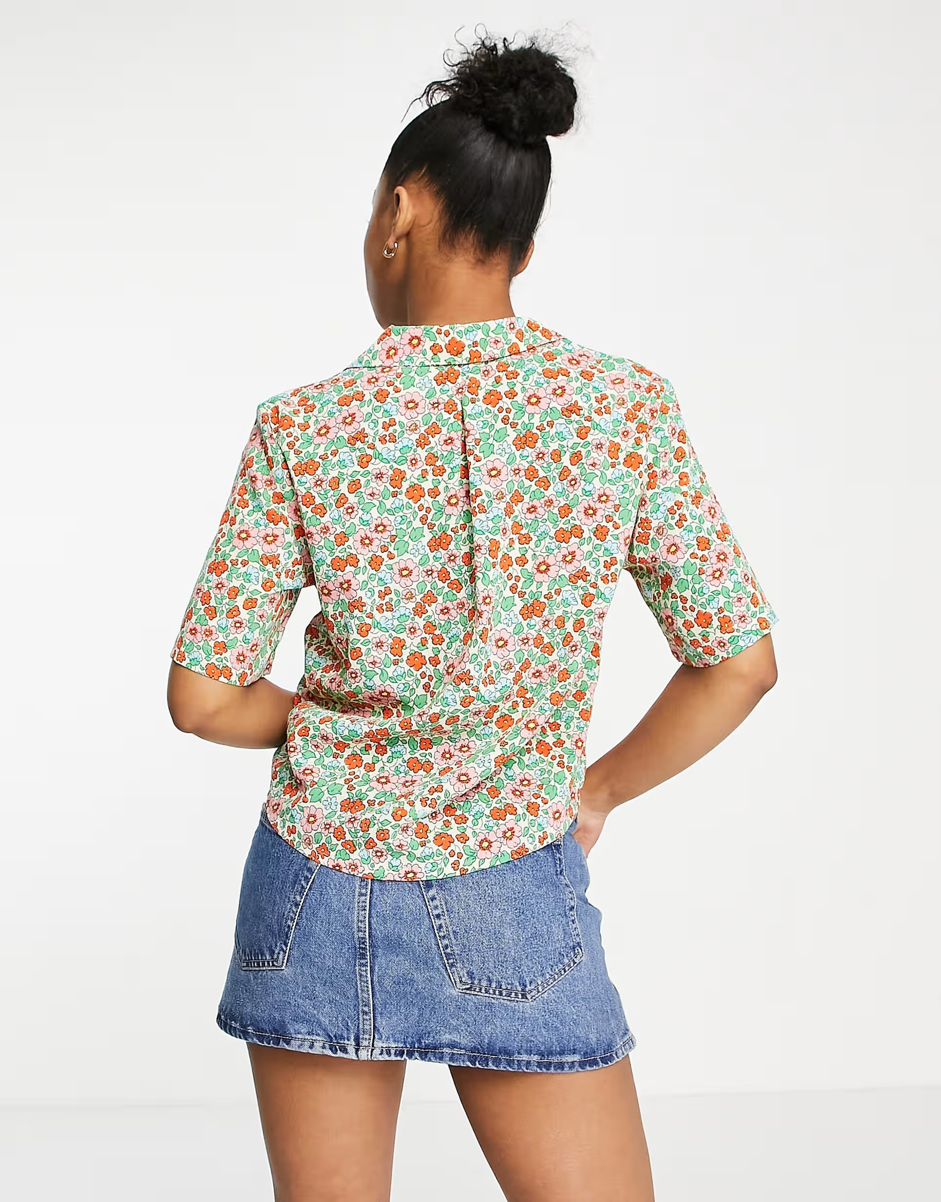 Monki Womens Oversized Short Sleeve Boxy Shirt in Floral