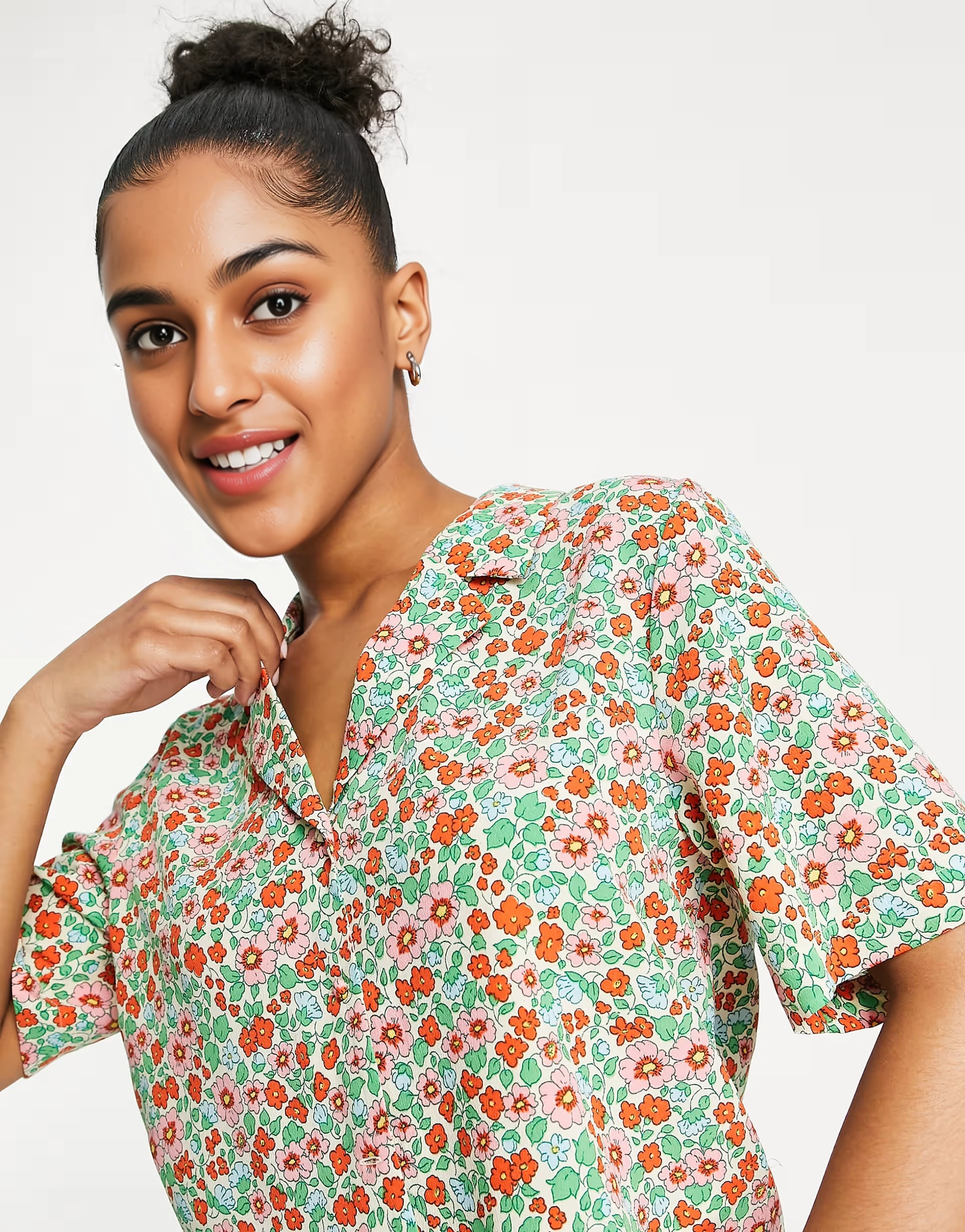 Monki Womens Oversized Short Sleeve Boxy Shirt in Floral