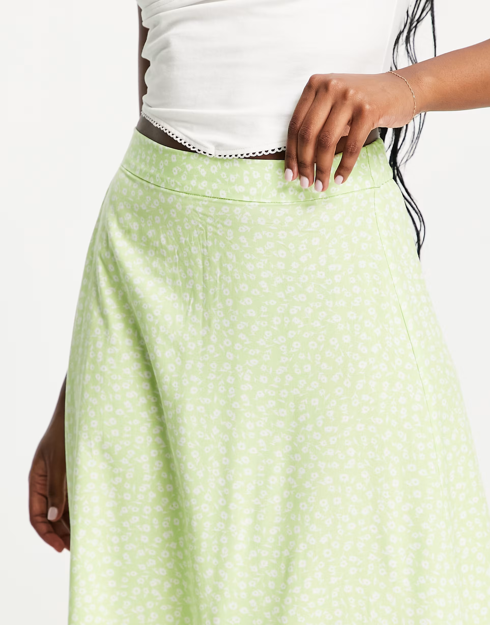 Womens Monki Midi Skirt In Ditsy Green Floral