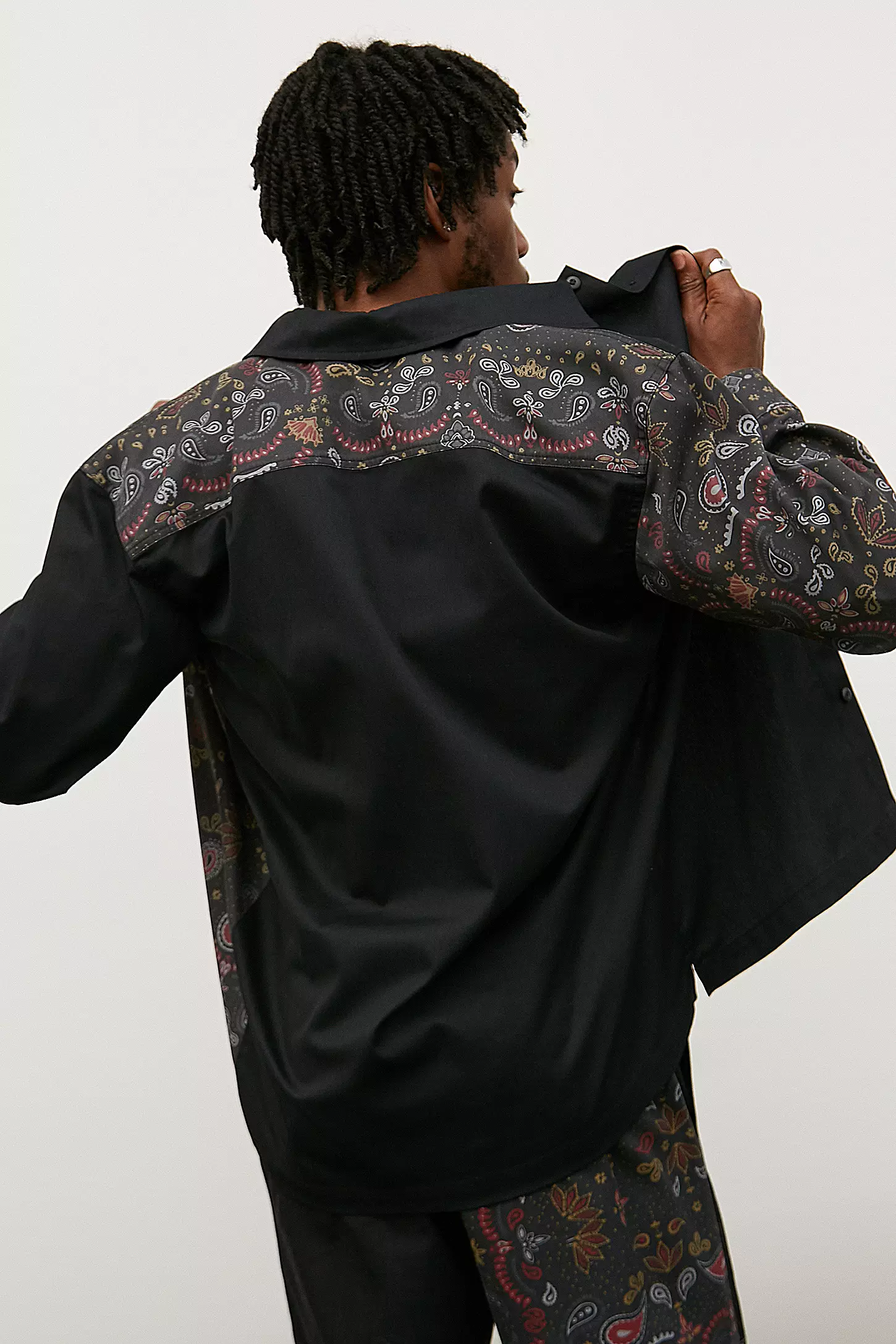 Dickies Mens Shirt With Paisley Print in Black
