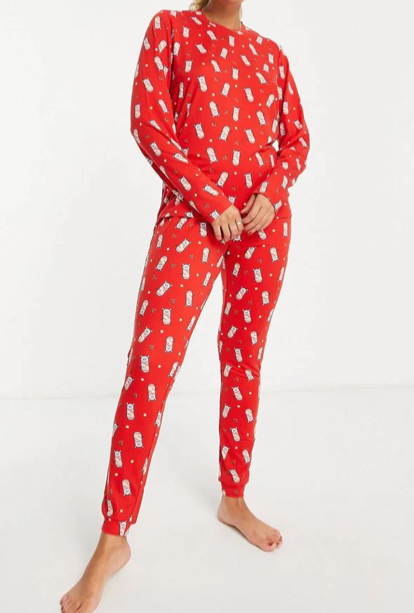 Loungeable Womens Pigs in Blankets Printed Long Sleeve Pyjama Set in Red