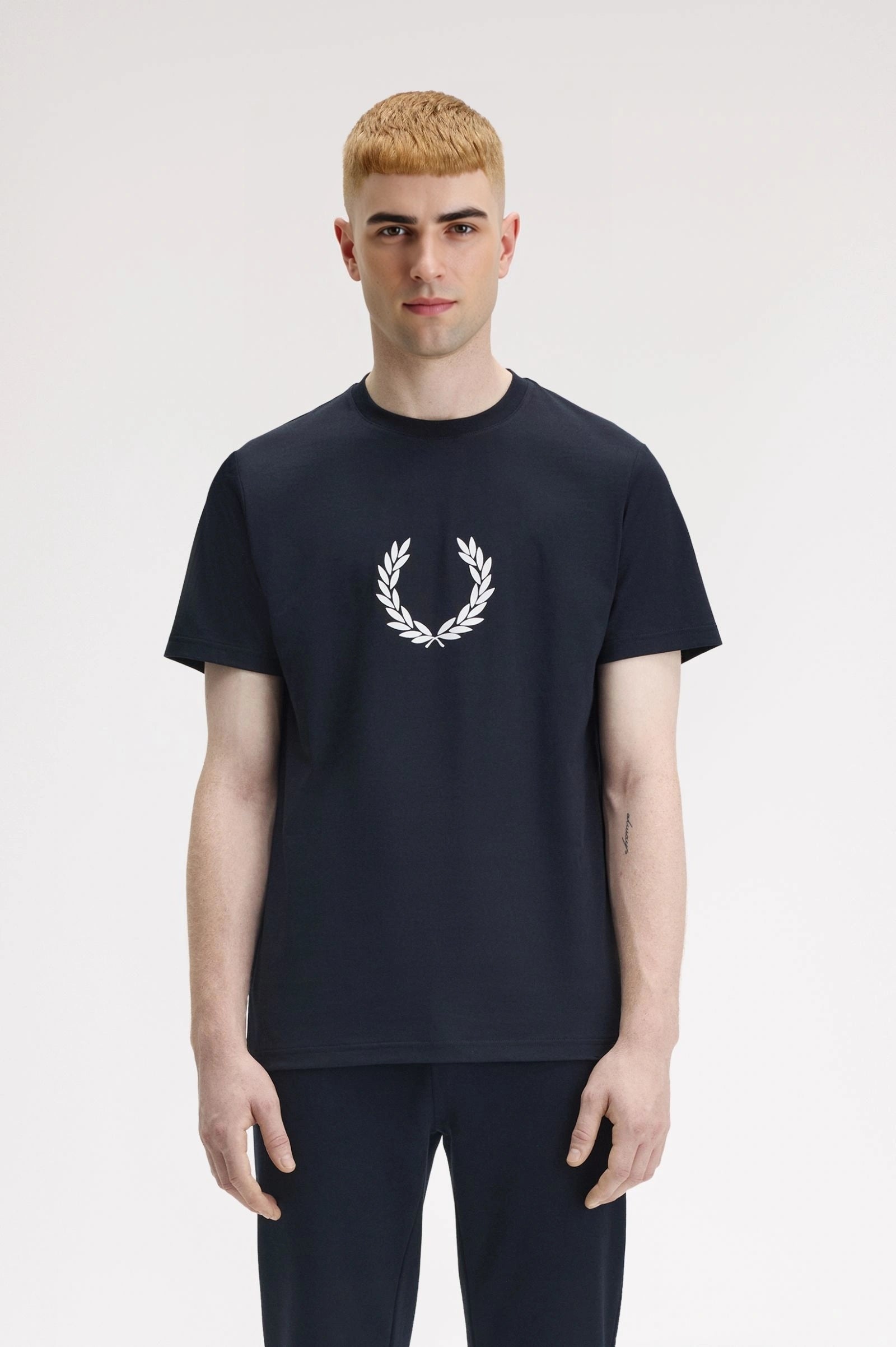 Mens Fred Perry Laurel Wreath T-Shirt in Blue