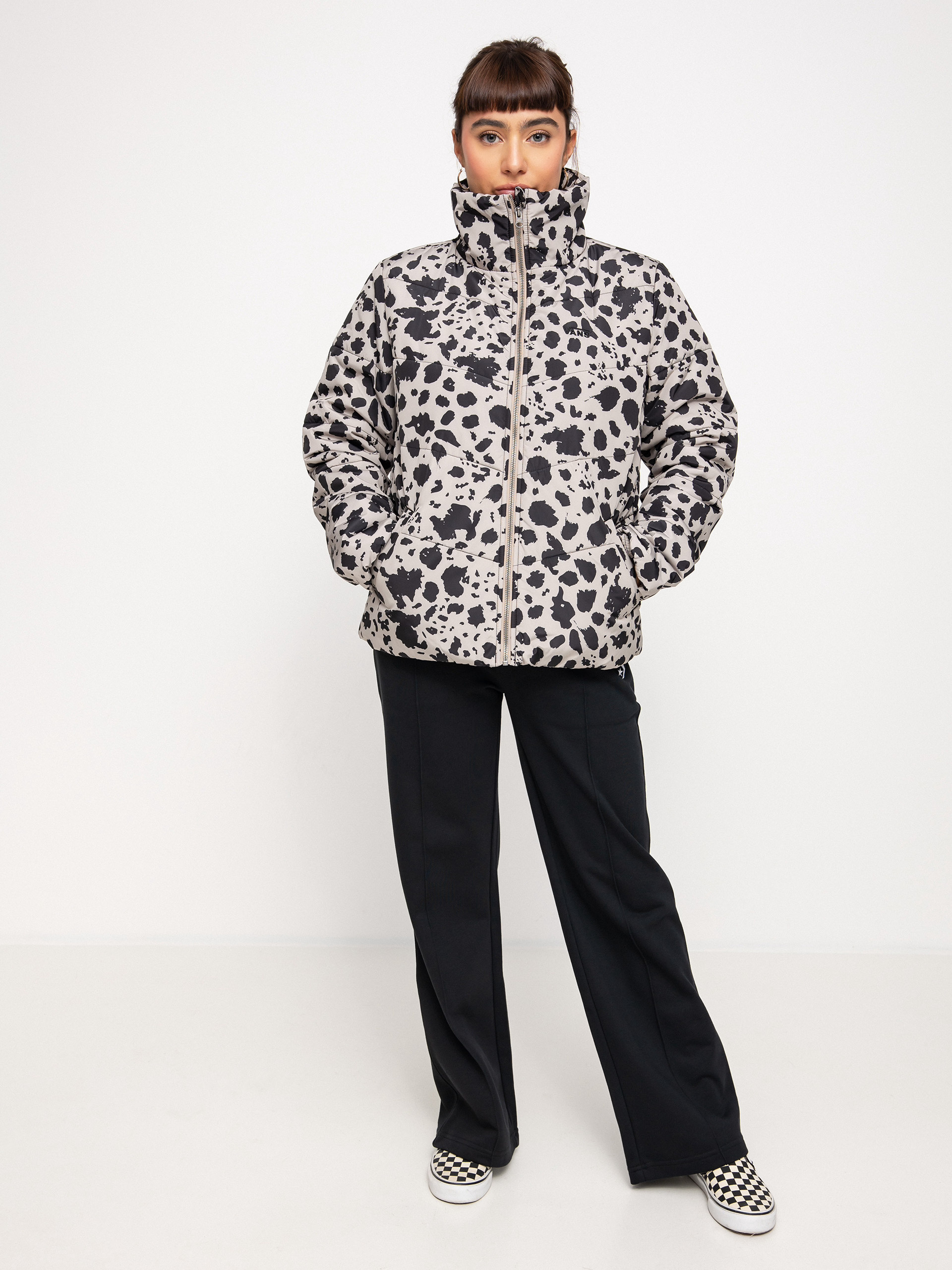 Womens Vans Foundry Print Puffer Jacket in Black And Beige