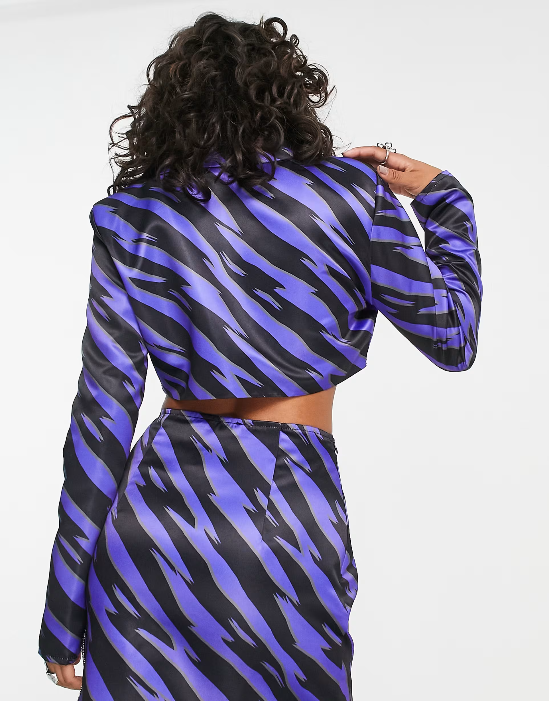 I Saw It First Womens Petite Cropped Blazer With Embellishment Co-Ord in Zebra
