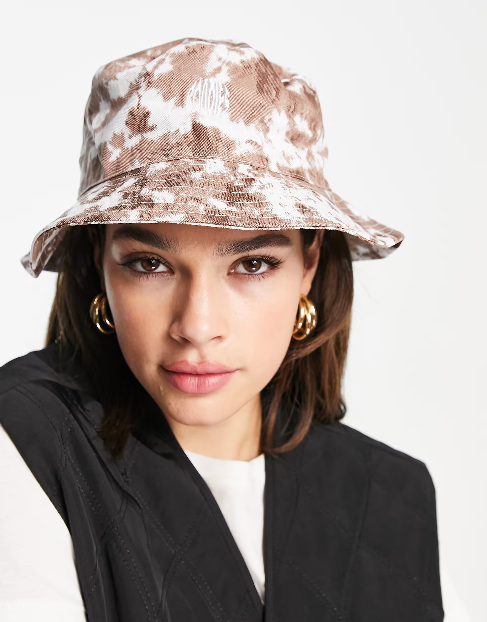 Roadies Womens Bucket Hat Co-Ord in Brown Tie Dye In Brown