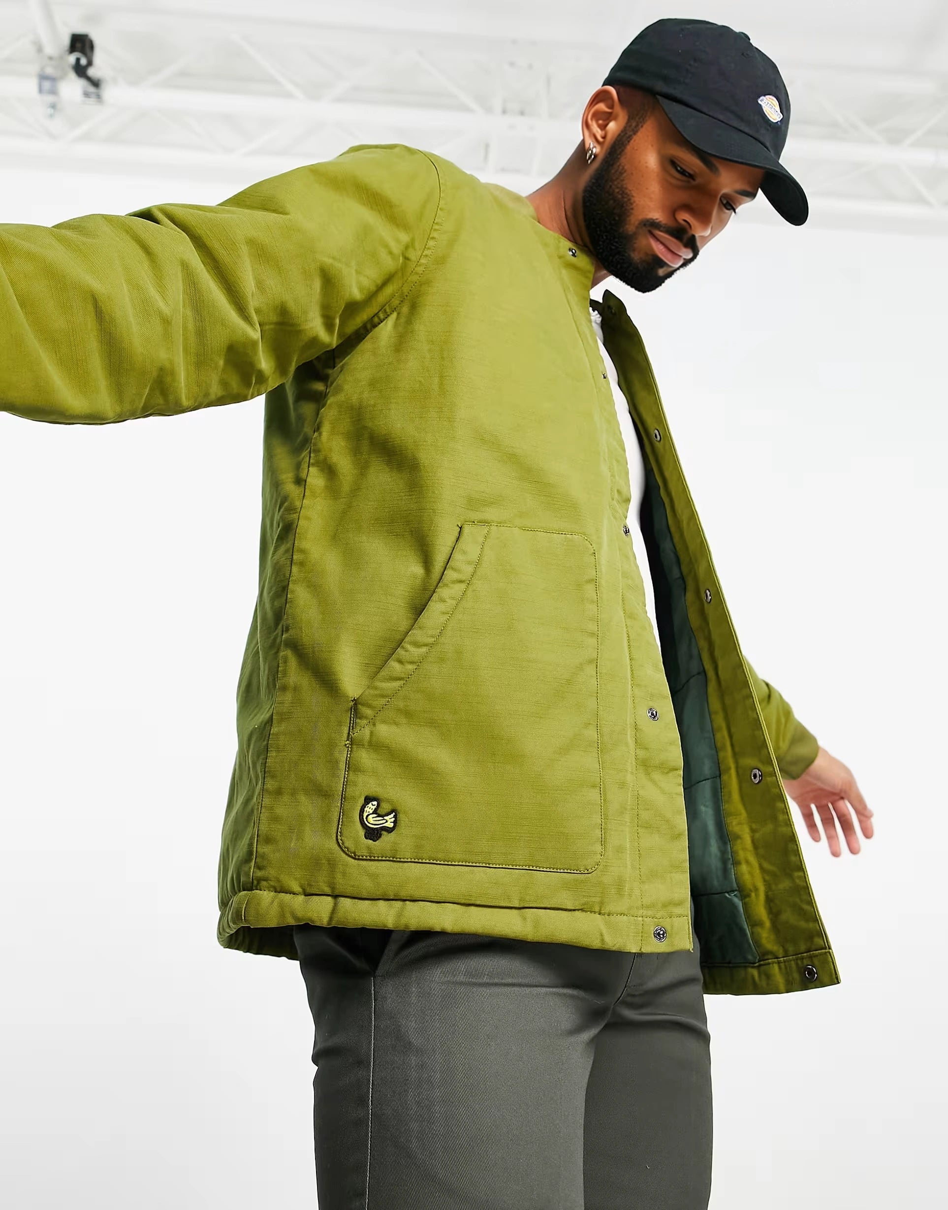 Mens Vans Trippy Outdoors Bomber Jacket in Khaki