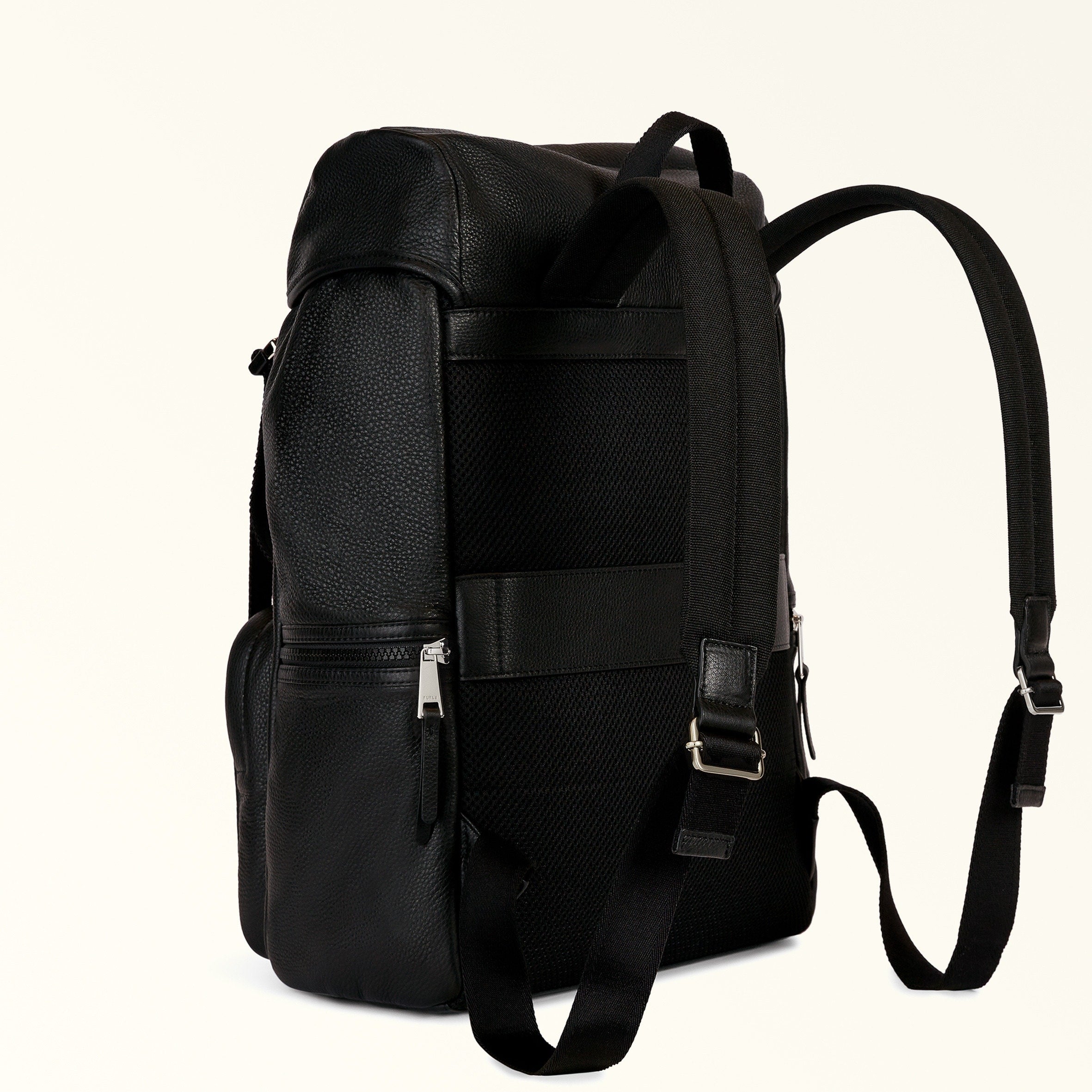 MAN COSMO M BACKPACK IN BLACK