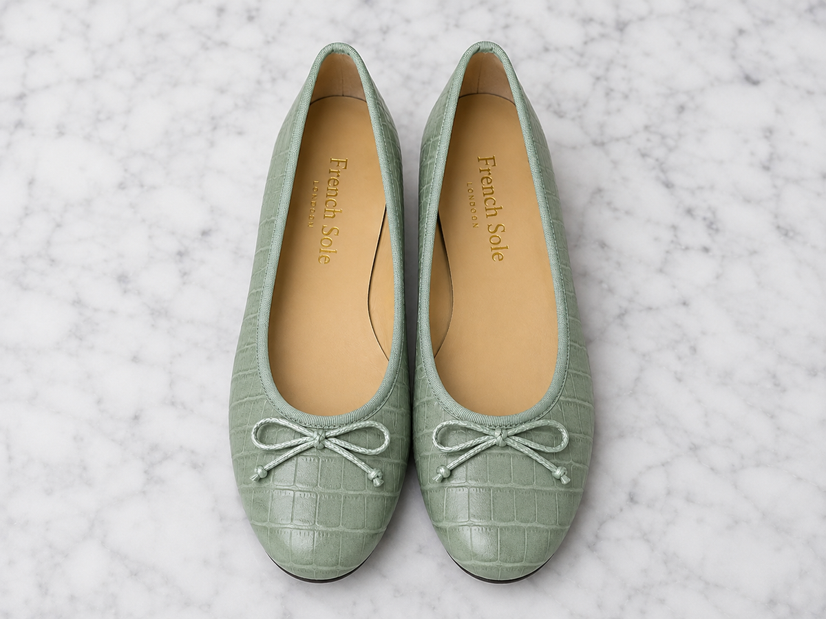 French Sole Womens Maddox Croc Embossed Leather Ballet Pumps in Light Green