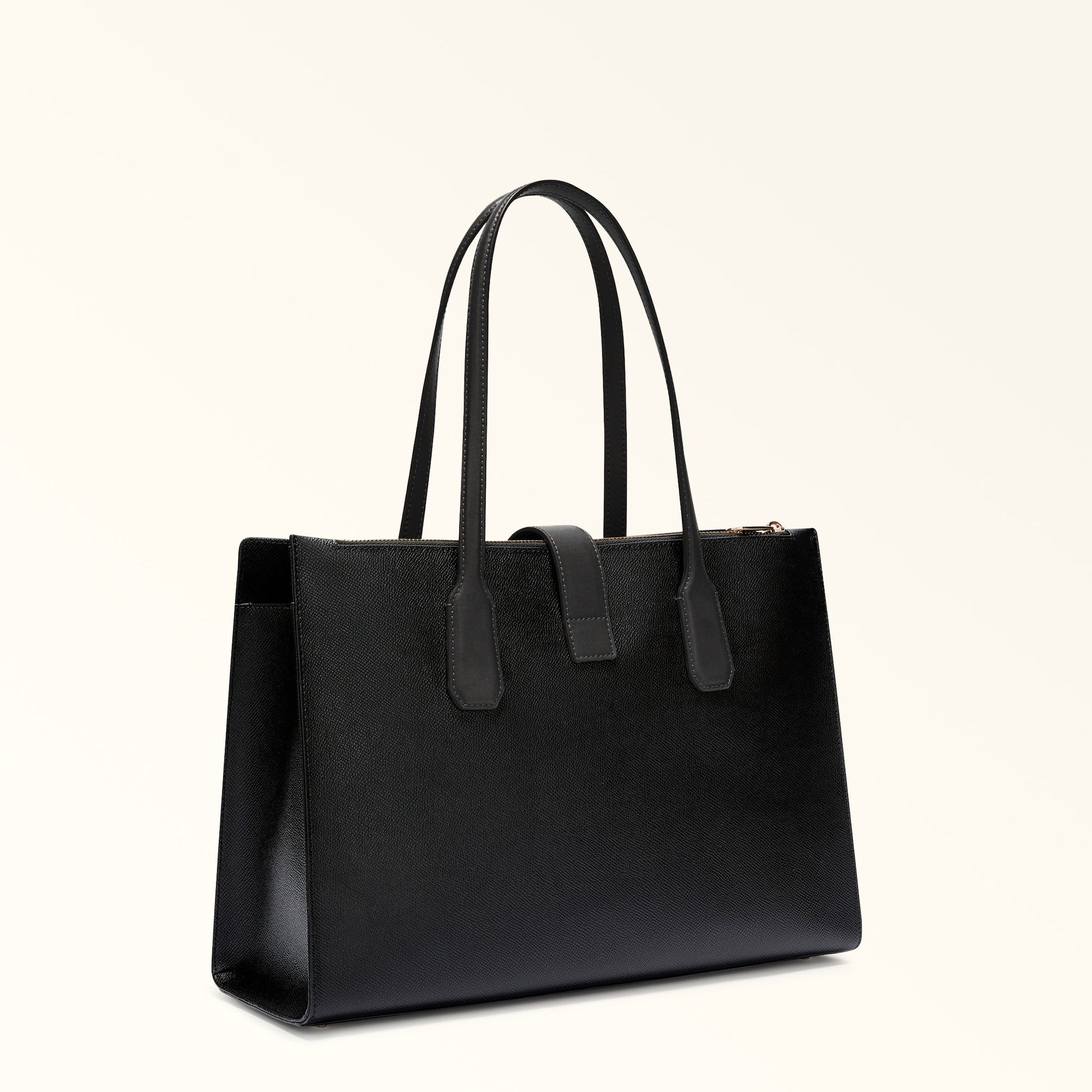 METRO M TOTE IN BLACK