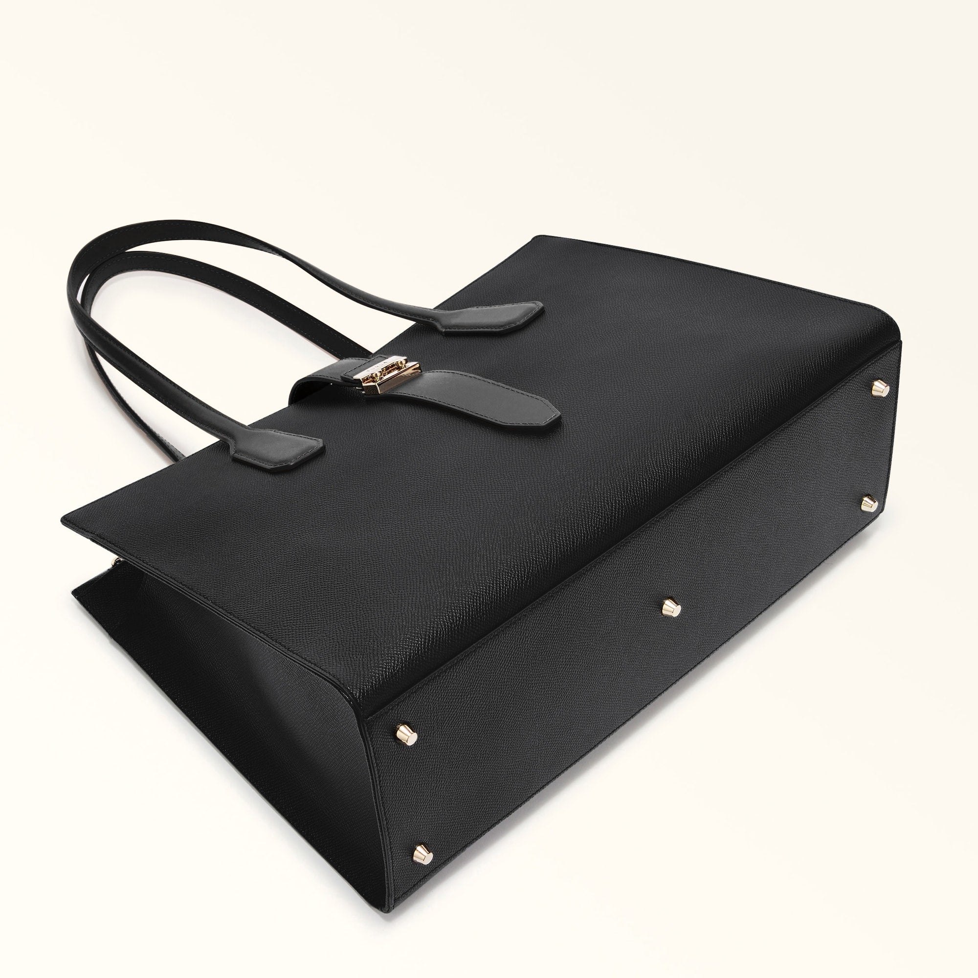 METRO M TOTE IN BLACK