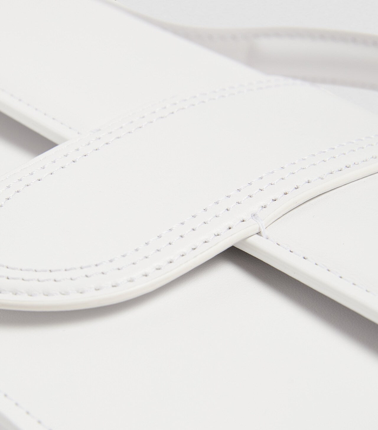 Le Grand Bambino White leather crossbody bag with Gold hardware