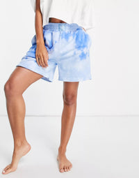 Chelsea Peers Cotton Tie Dye Boyfriend Short With Raw Edge Detail In Blue