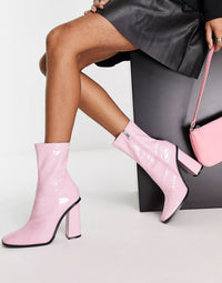 Raid Womens Saylor Block Heel Sock Boot In Pink