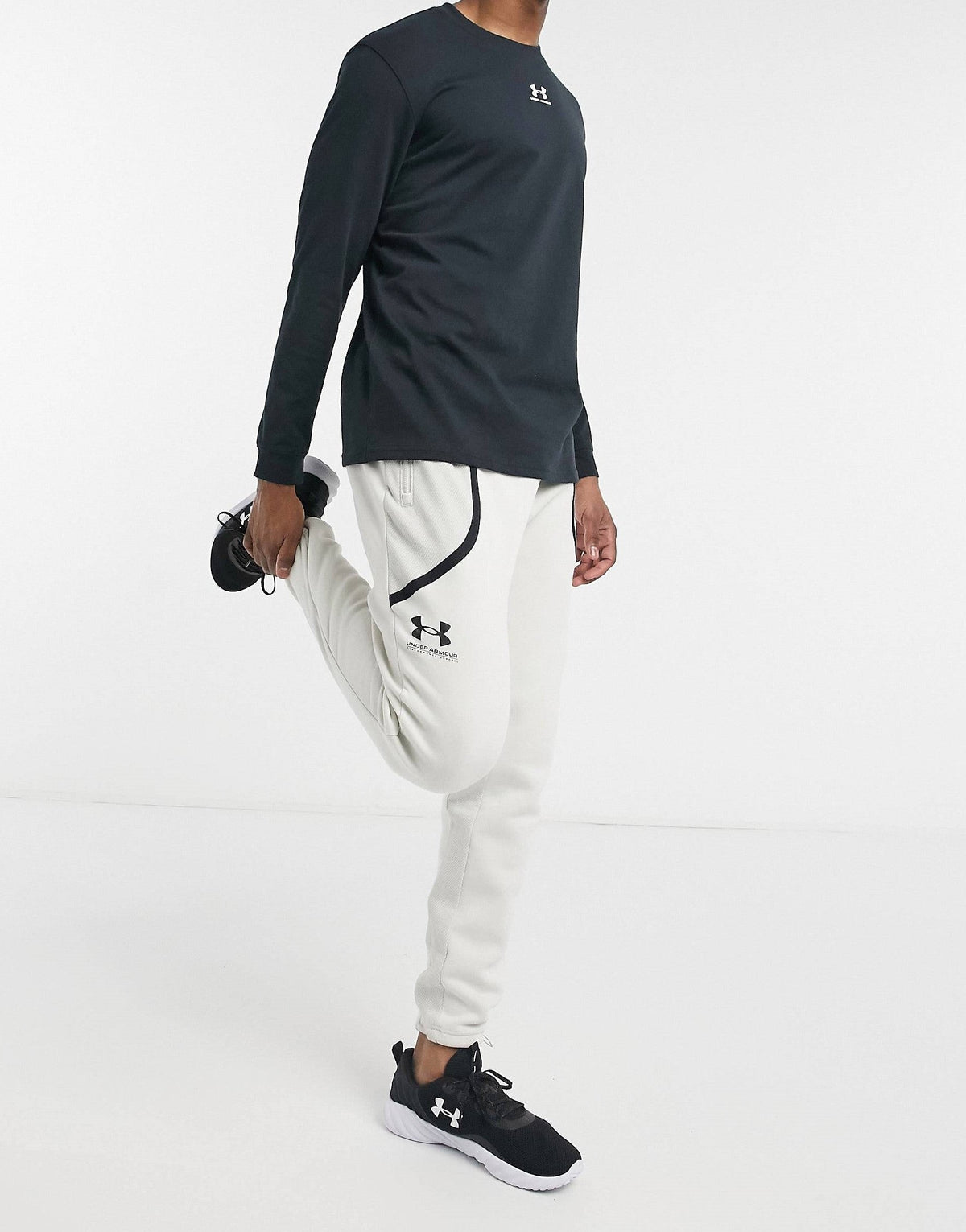 Under Armour Mens Training Rival Fleece Joggers in Neutral