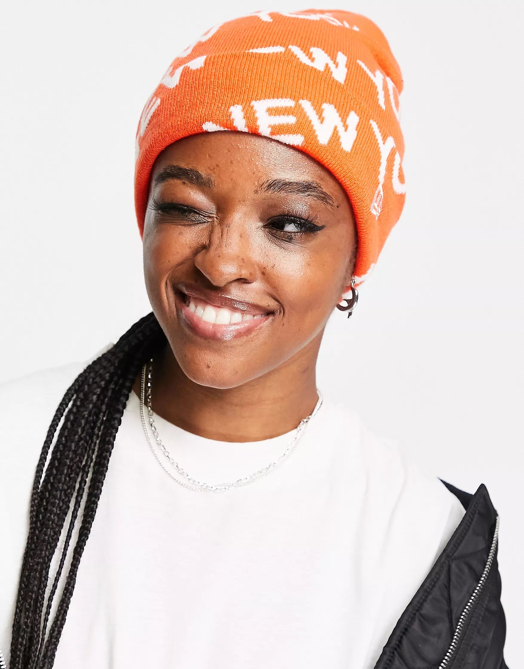 New Era Womens Exclusive Beanie Hat With New York Logo Jaquard In Orange