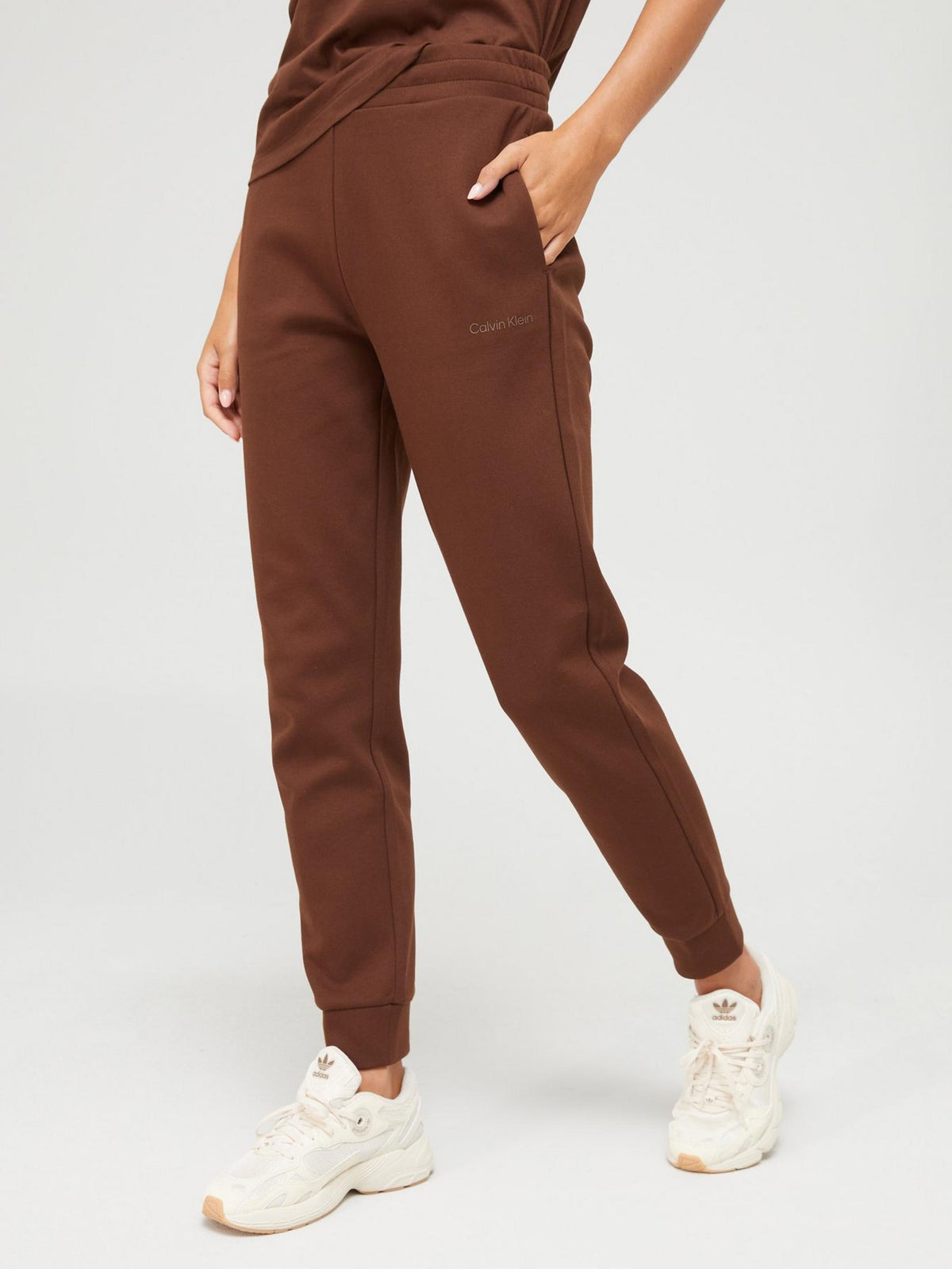 Womens Calvin Klein Trousers in Brown