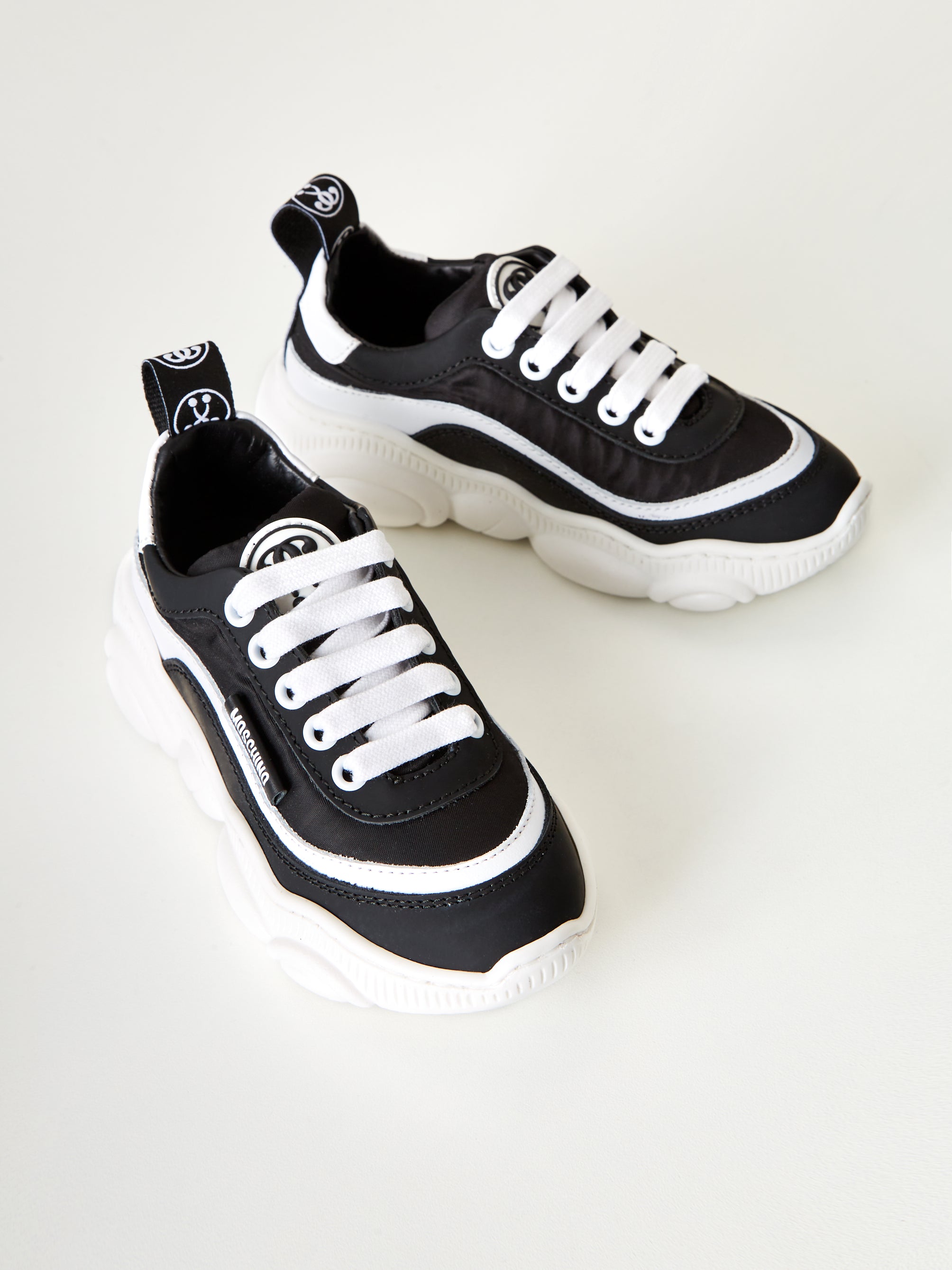 Boys sales moschino trainers