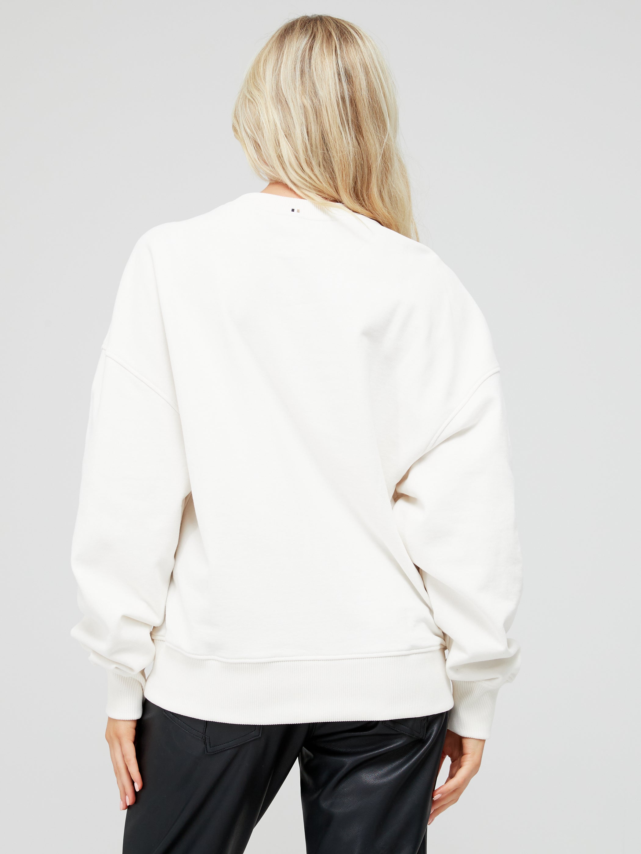 Boss sale white jumper