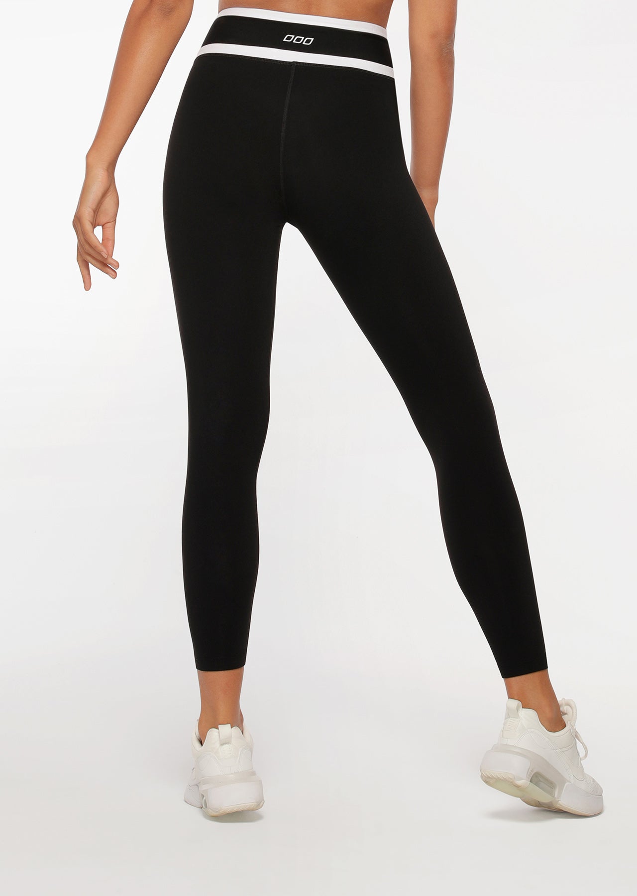 Lorna Jane Power Me Ankle Biter Leggings in Black